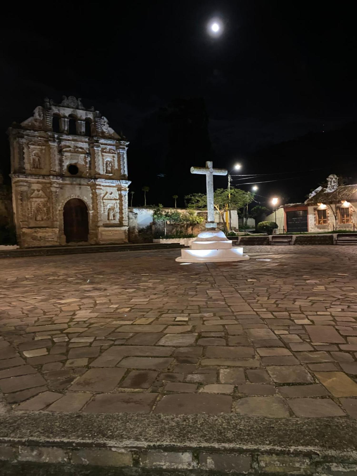 Casa Santiago De Los Caballeros Antigua Exteriör bild